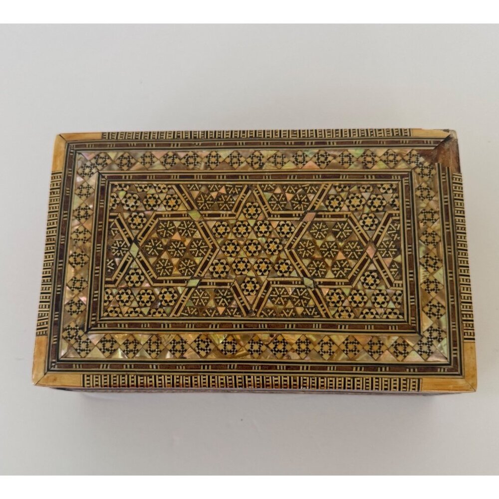 Vintage Middle Eastern Wooden Keepsake Box With Intricate Inlay & Red Velvet Lin